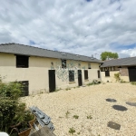 Maison ancienne de 84 m² avec 3 chambres et terrain de 700 m² à Auneuil