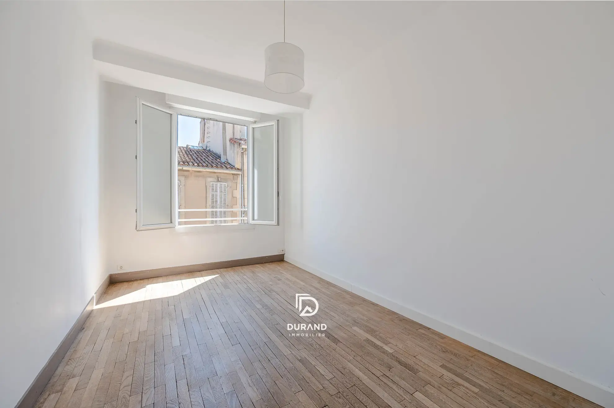 Appartement de 47 m² à Périer, Marseille – Calme et proximité des commodités 