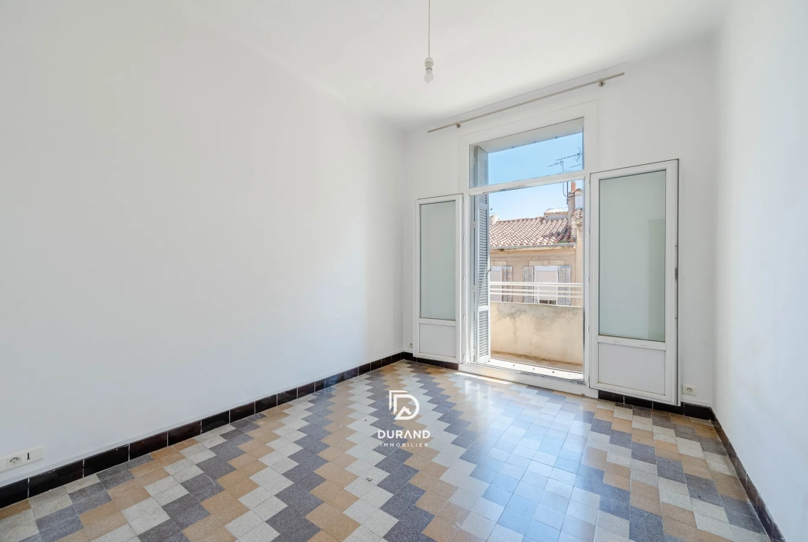 Appartement de 47 m² à Périer, Marseille – Calme et proximité des commodités 