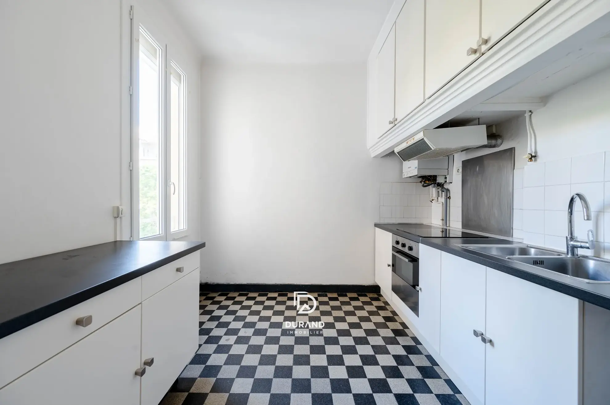 Appartement de 47 m² à Périer, Marseille – Calme et proximité des commodités 