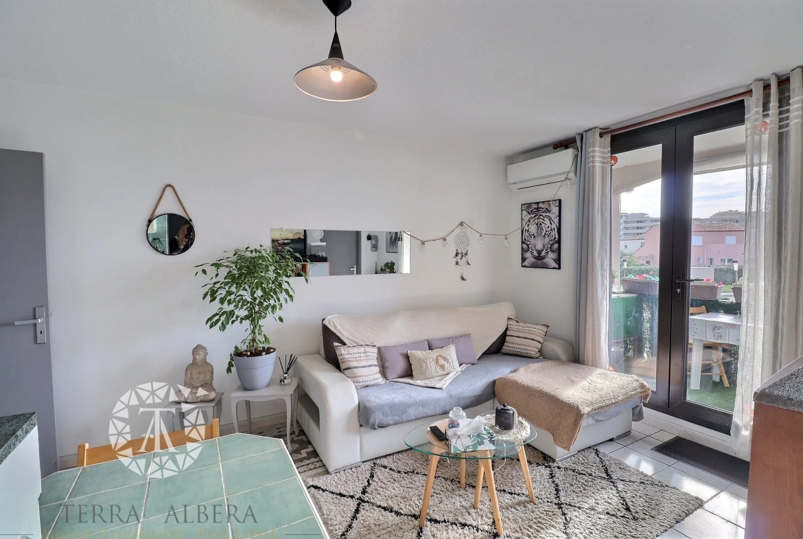 Appartement 3 pièces à Canet Sud avec terrasse et parking à 250m de la mer 