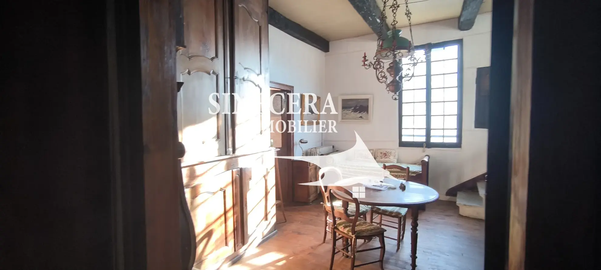 Maison de charme en pierre avec vue panoramique à Conques-en-Rouergue 