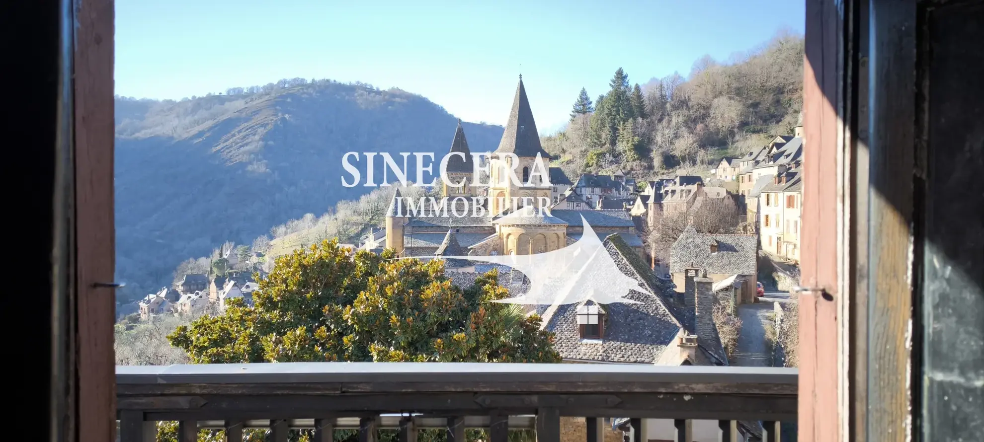 Maison de charme en pierre avec vue panoramique à Conques-en-Rouergue 
