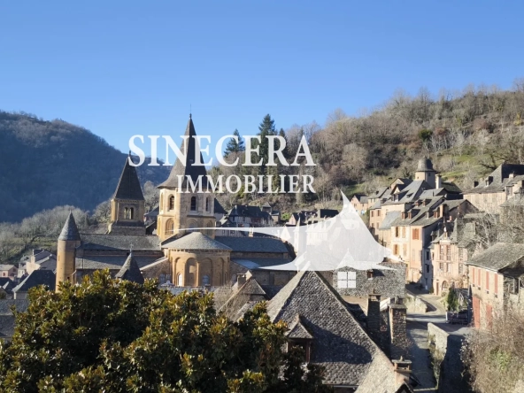 Maison de charme en pierre avec vue panoramique à Conques-en-Rouergue