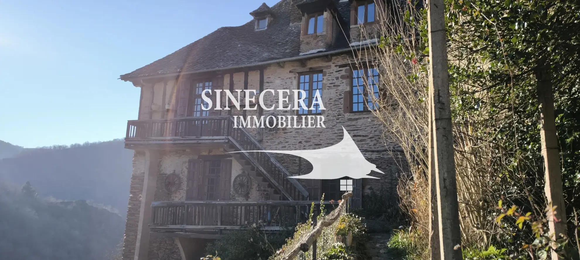 Maison de charme en pierre avec vue panoramique à Conques-en-Rouergue 
