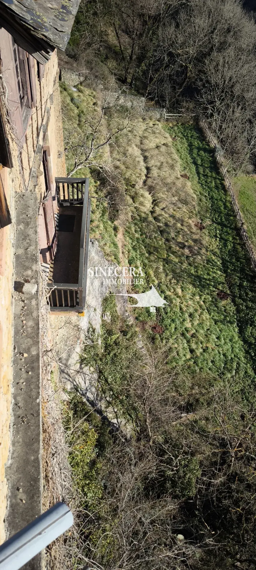 Maison de charme en pierre avec vue panoramique à Conques-en-Rouergue 