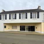 Appartement T3 avec local commercial à vendre en centre-ville de Lesneven