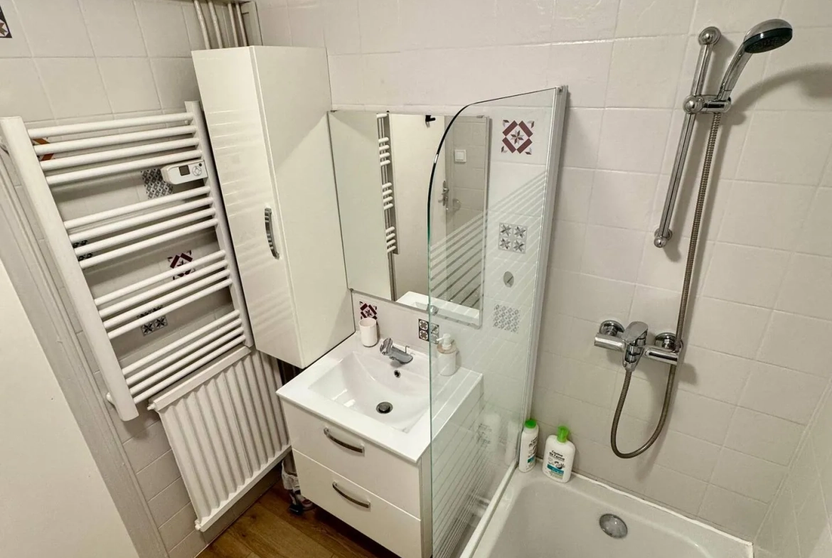 Appartement 3 chambres à Aureilhan avec forte rentabilité locative (Airbnb), idéal investissement 