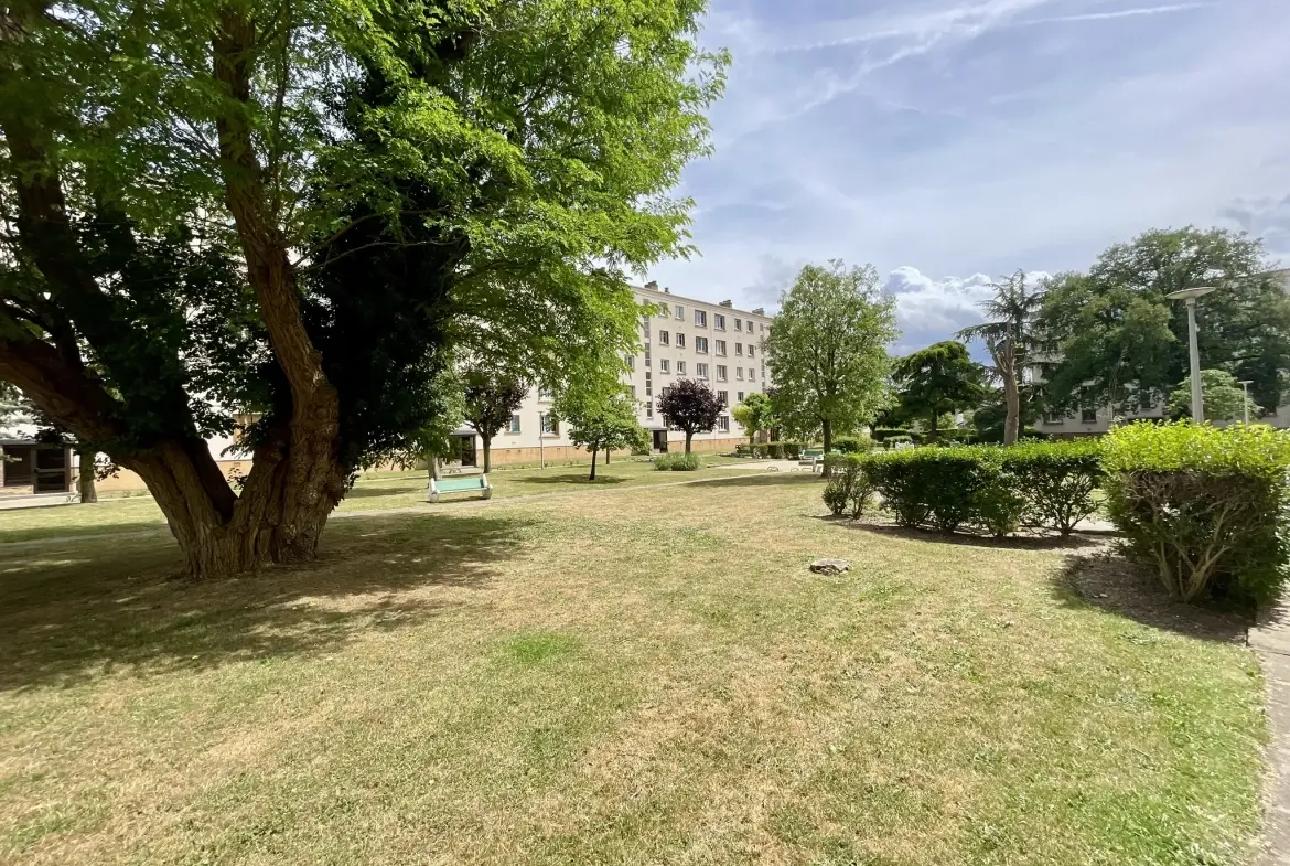 Appartement de 64 m² avec balcon proche Bords de Marne à Champigny-sur-Marne 