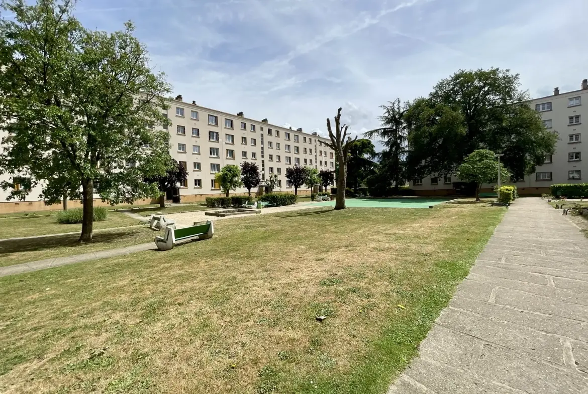 Appartement de 64 m² avec balcon proche Bords de Marne à Champigny-sur-Marne 
