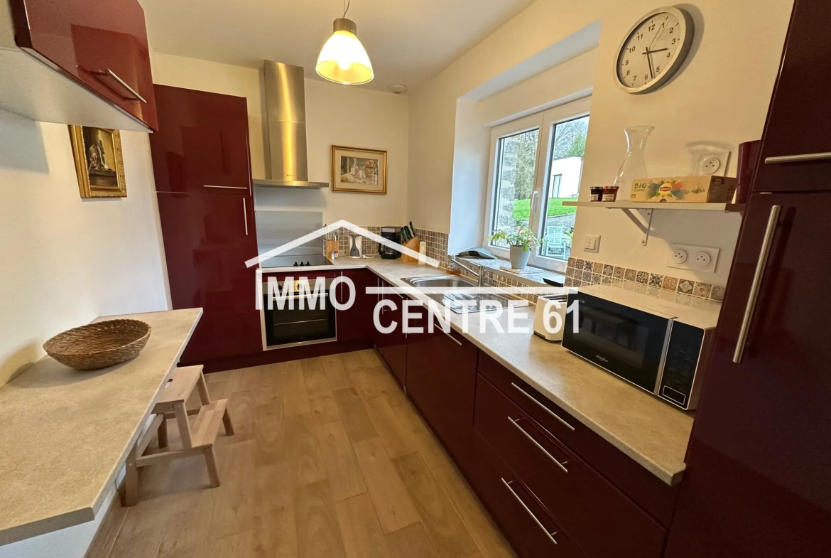 Maison rénovée avec dépendance à Bagnoles de l'Orne - 107 500 € 