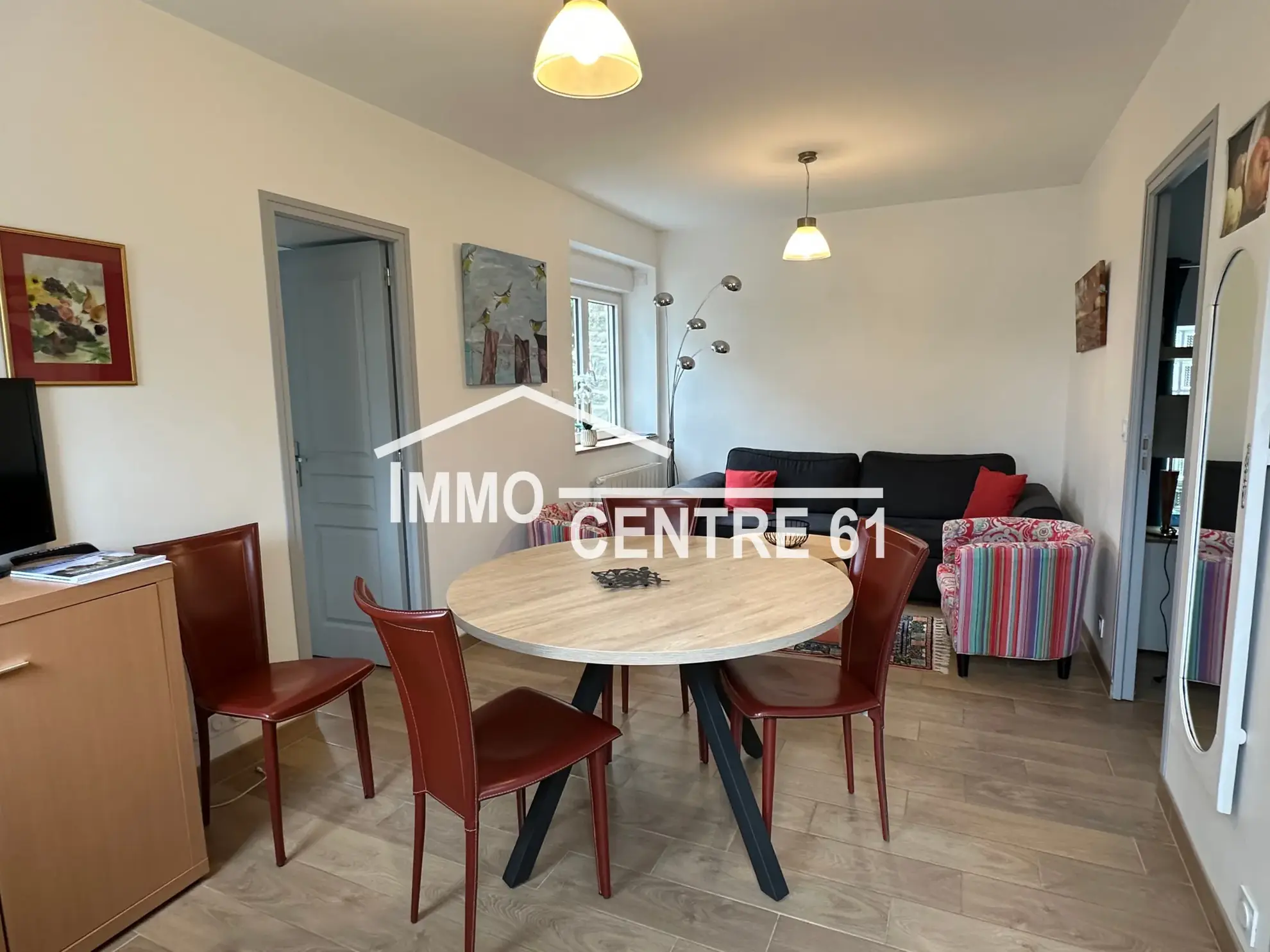 Maison rénovée avec dépendance à Bagnoles de l'Orne - 107 500 € 