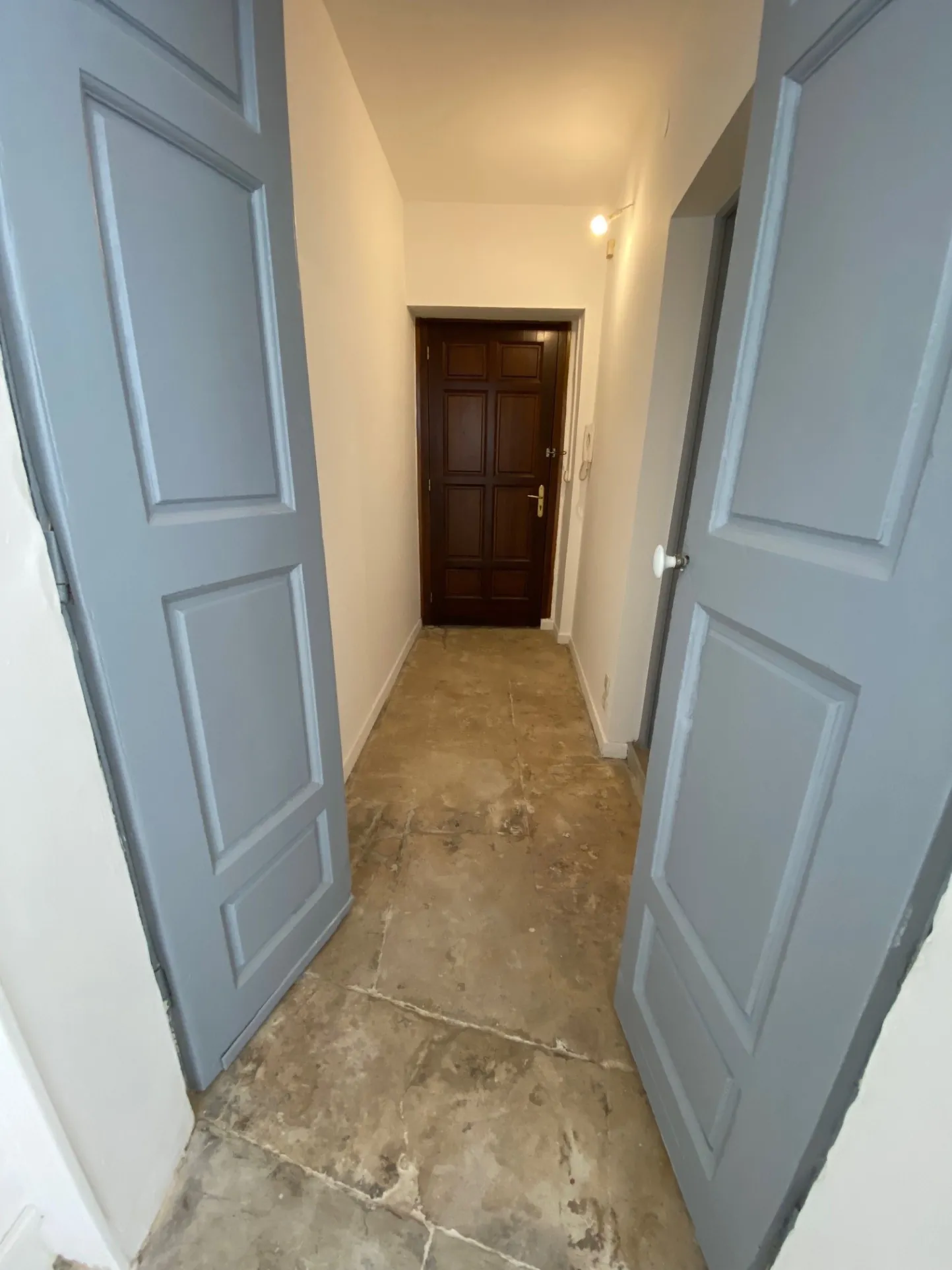 Appartement rénové de 68m² au centre historique de Nîmes 