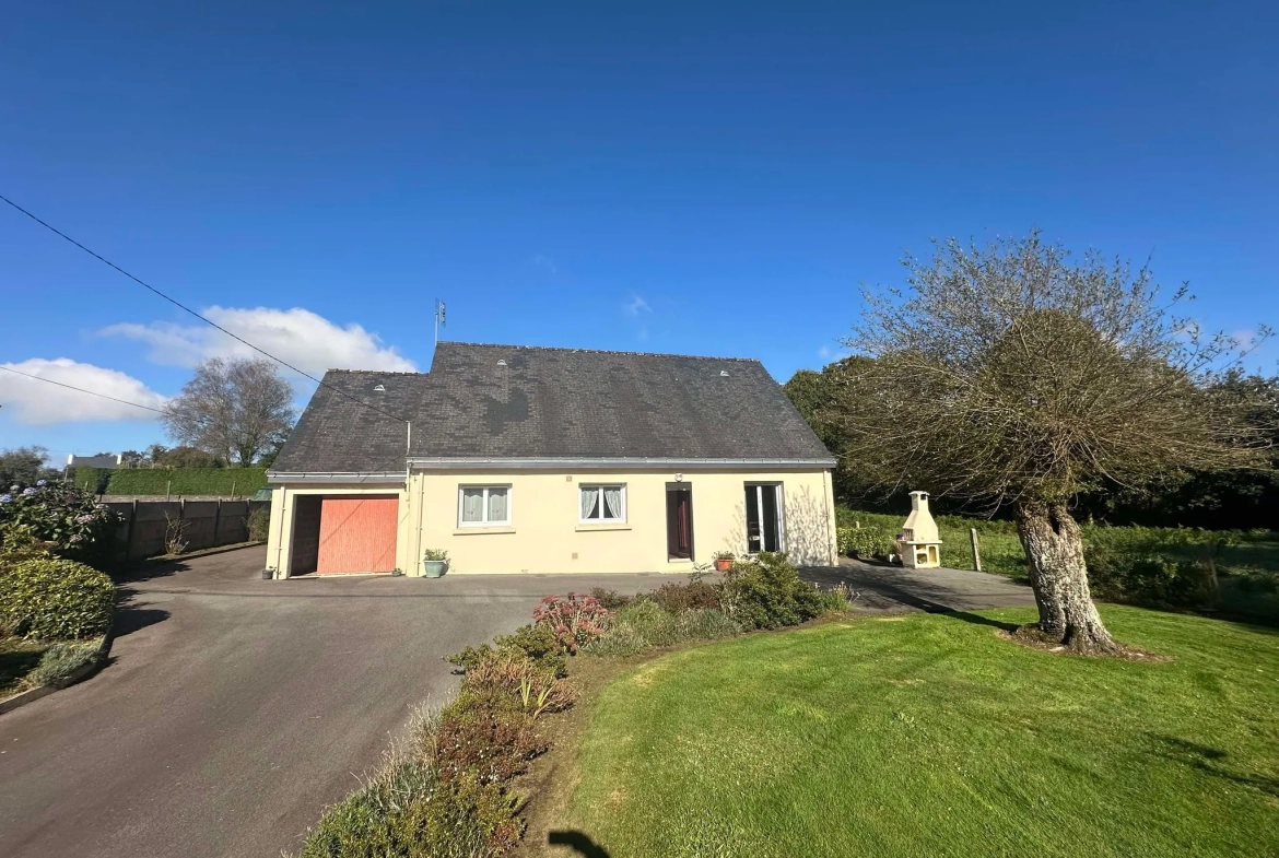 Belle maison de plain-pied à Quistinic avec garage et jardin de 1091 m² 