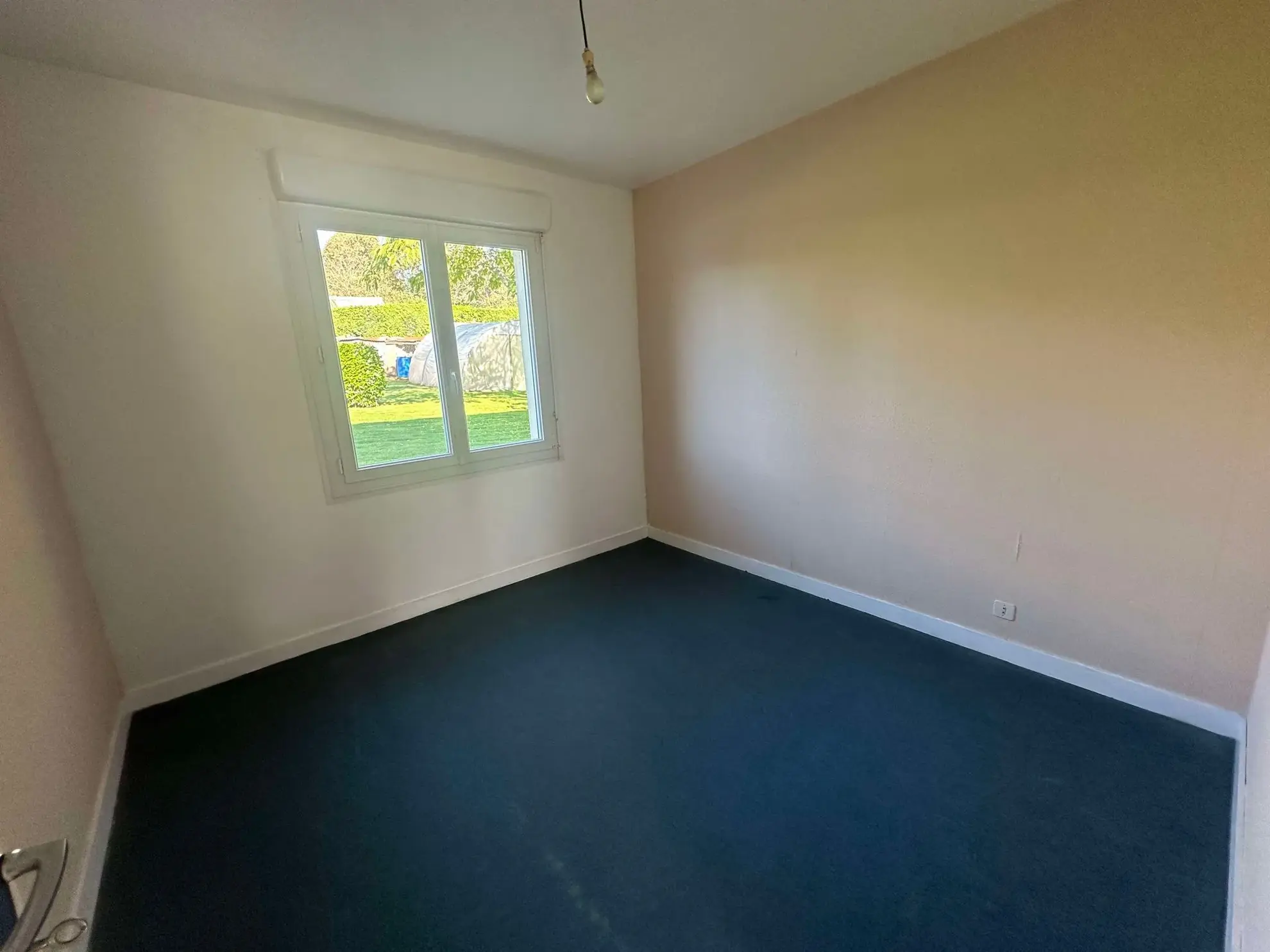 Belle maison de plain-pied à Quistinic avec garage et jardin de 1091 m² 