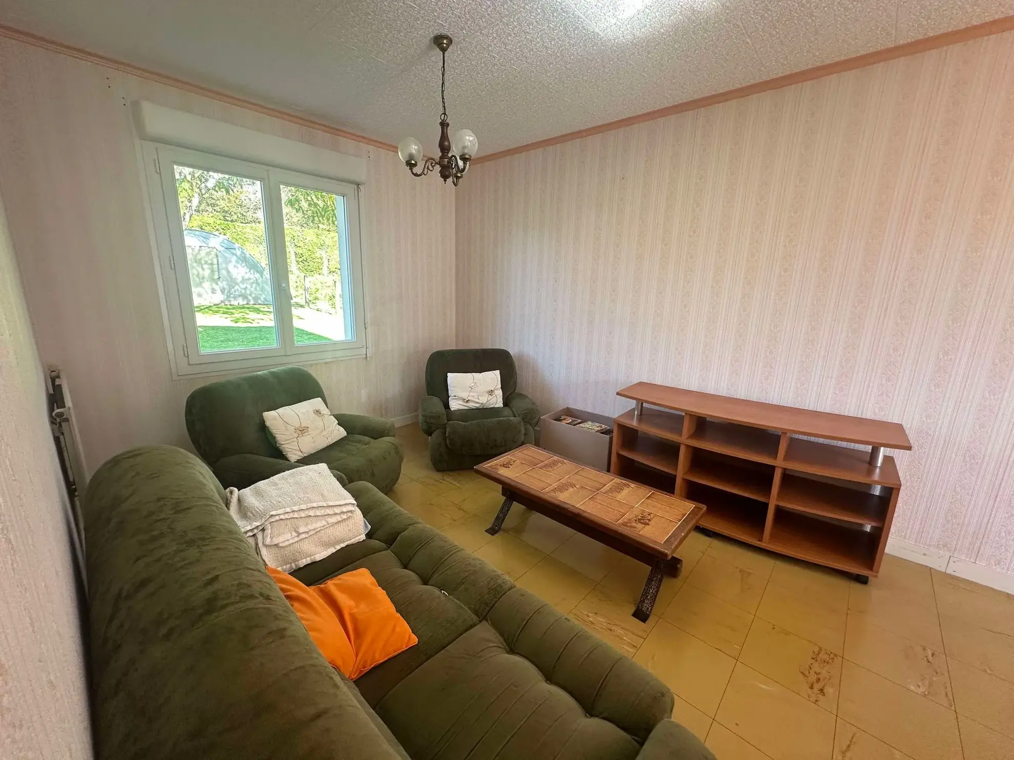 Belle maison de plain-pied à Quistinic avec garage et jardin de 1091 m² 