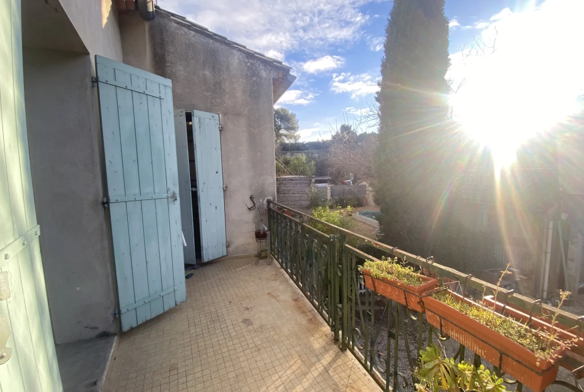 Maison de village à Barbentane avec jardin, garage et terrasse 