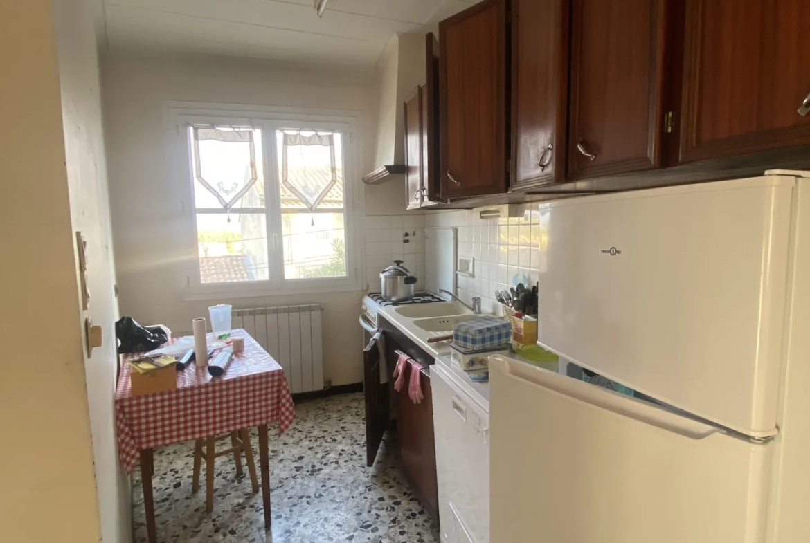Maison de village à Barbentane avec jardin, garage et terrasse 