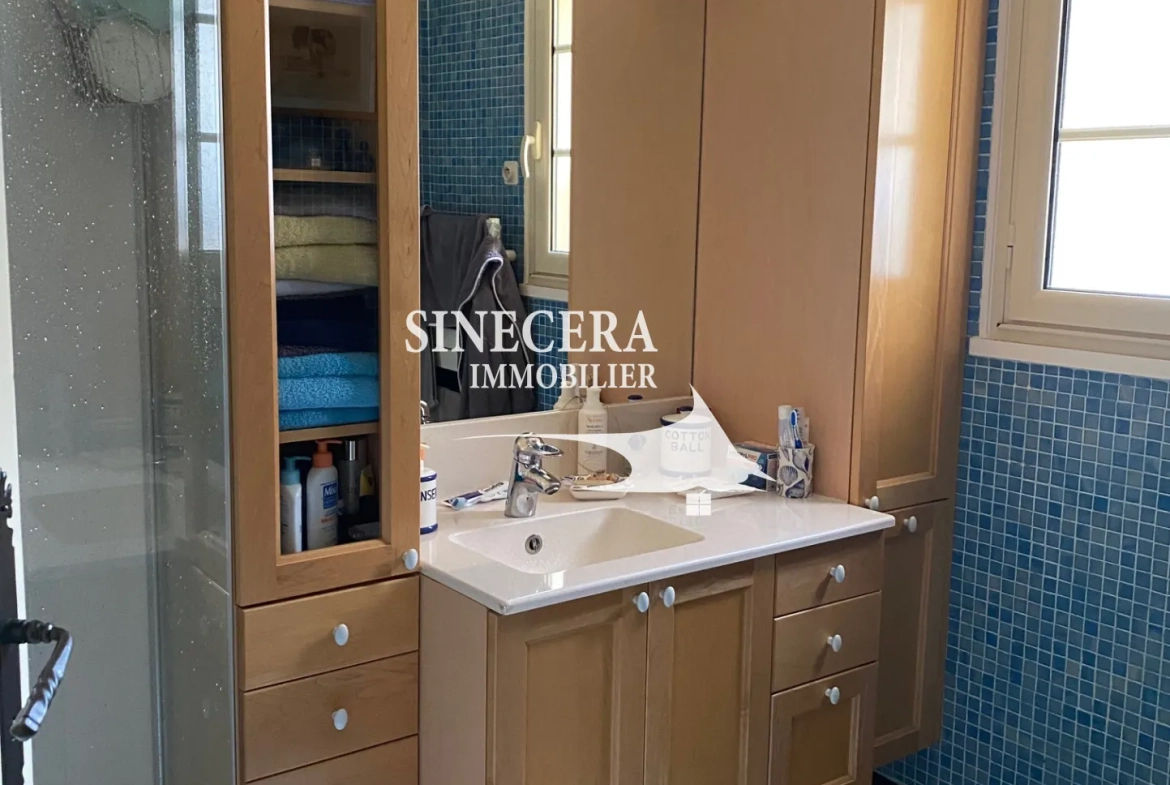 Maison en pierre avec deux habitations indépendantes à Riberac (24) 