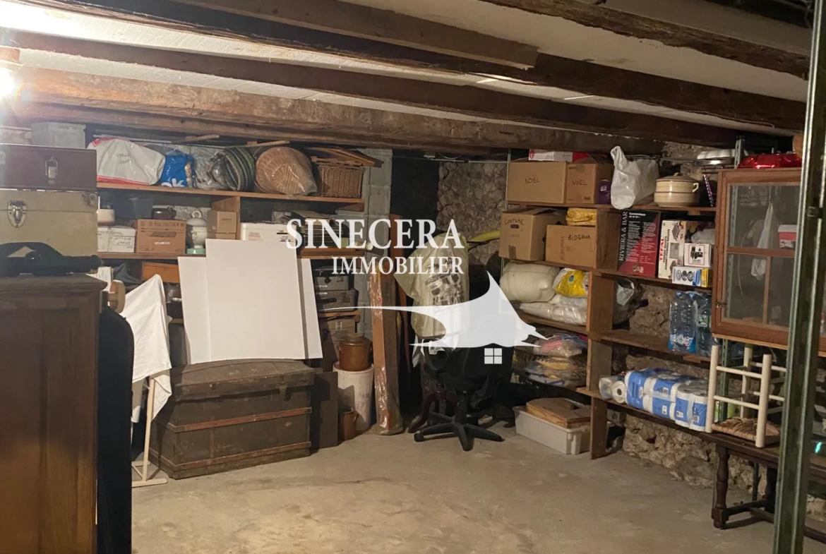 Maison en pierre avec deux habitations indépendantes à Riberac (24) 