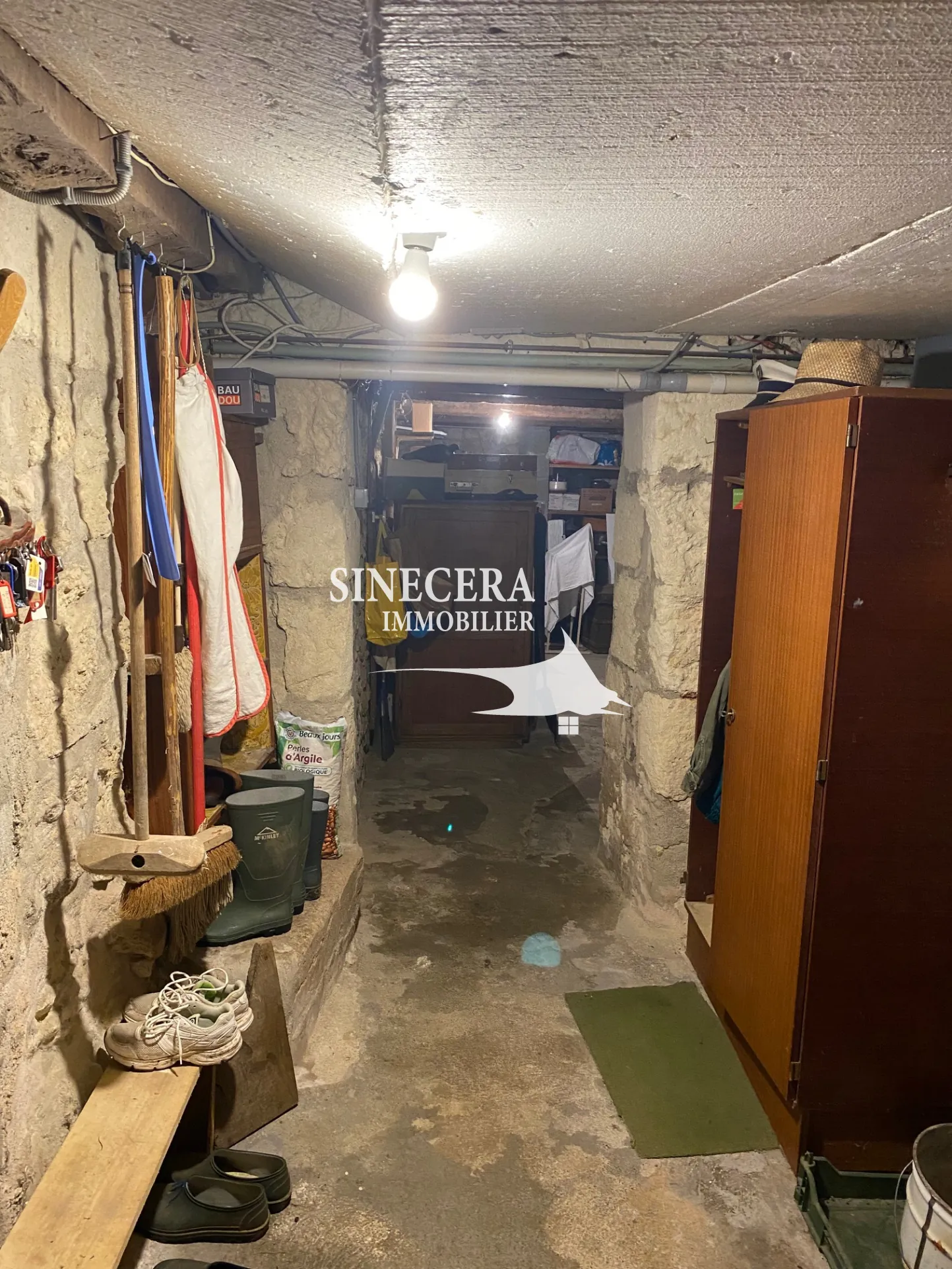 Maison en pierre avec deux habitations indépendantes à Riberac (24) 