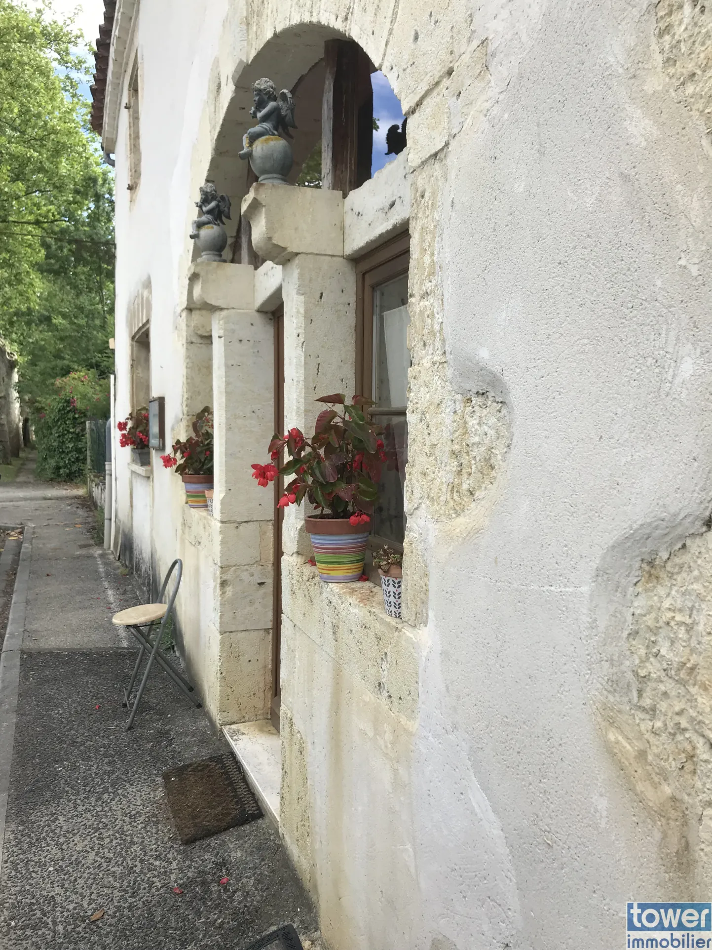 Maison de village en pierre de 220 m² avec terrain de 1400 m² à Vic-Fezensac 