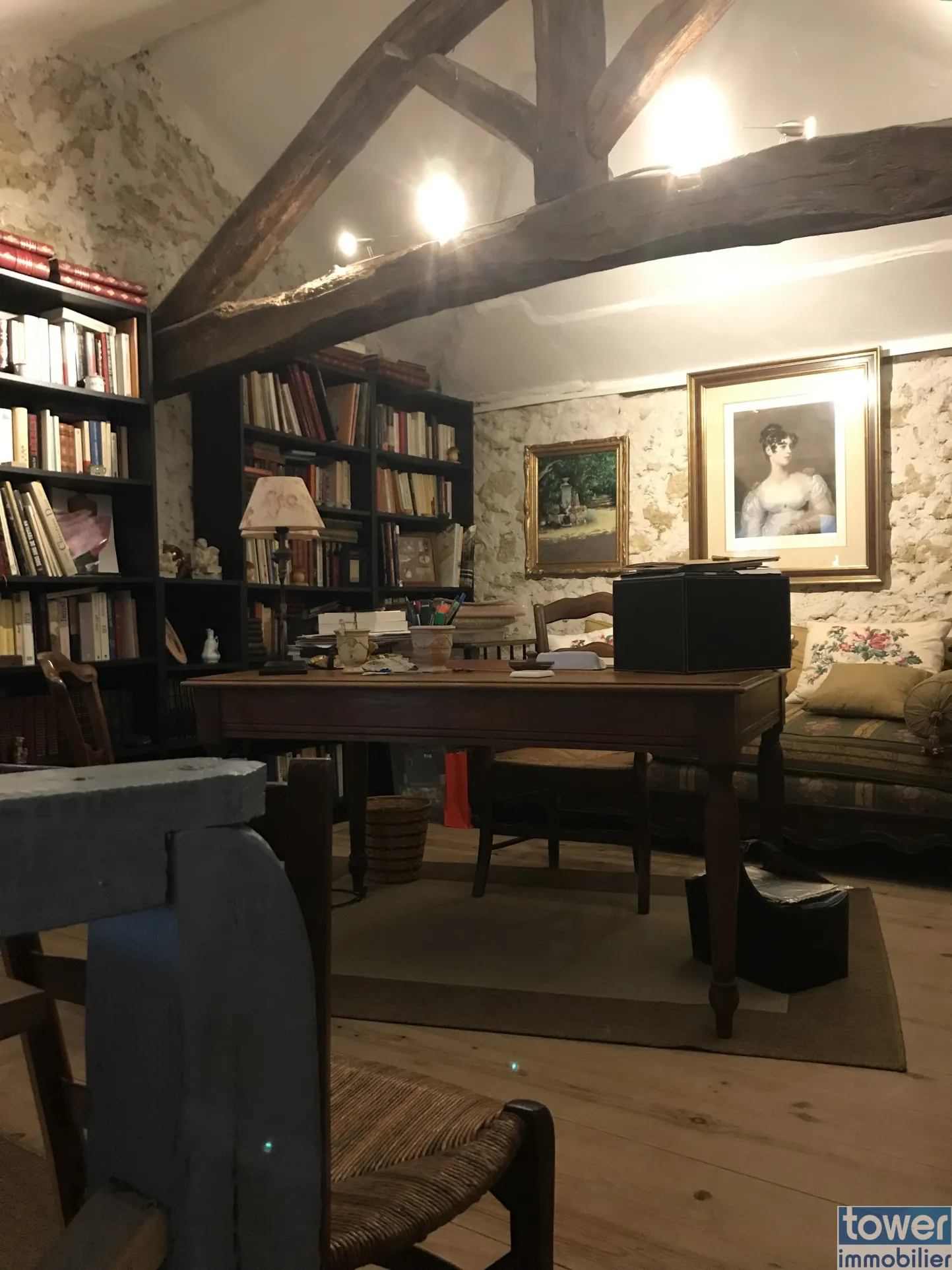 Maison de village en pierre de 220 m² avec terrain de 1400 m² à Vic-Fezensac 