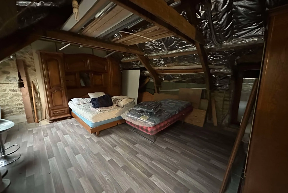 Maison indépendante de 145 m² à Baud avec potentiel locatif ou familial 