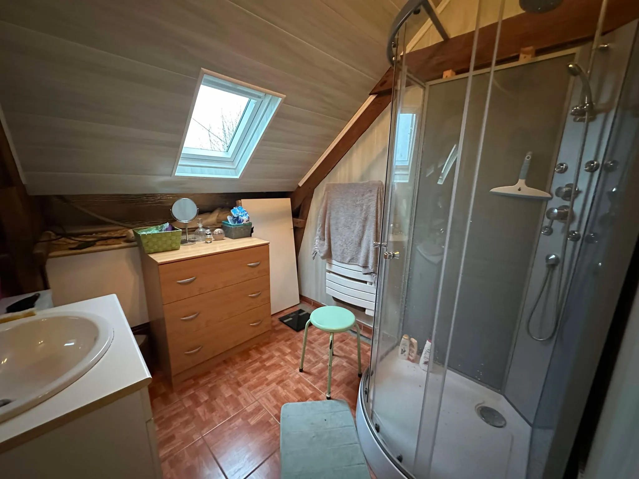 Maison indépendante de 145 m² à Baud avec potentiel locatif ou familial 
