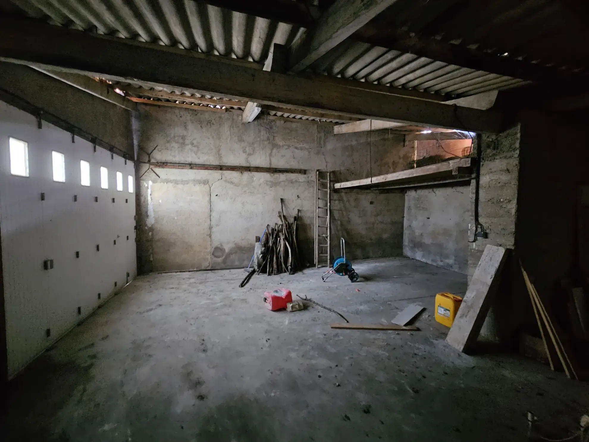 Maison pierre rénovée avec jardin et garage à Saint Hilaire la Palud 