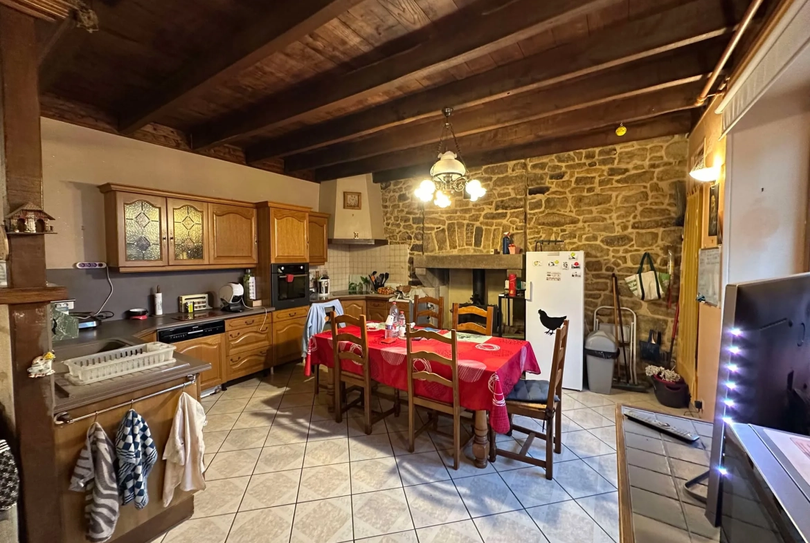 Maison indépendante de 145 m² à Baud avec potentiel locatif ou familial 