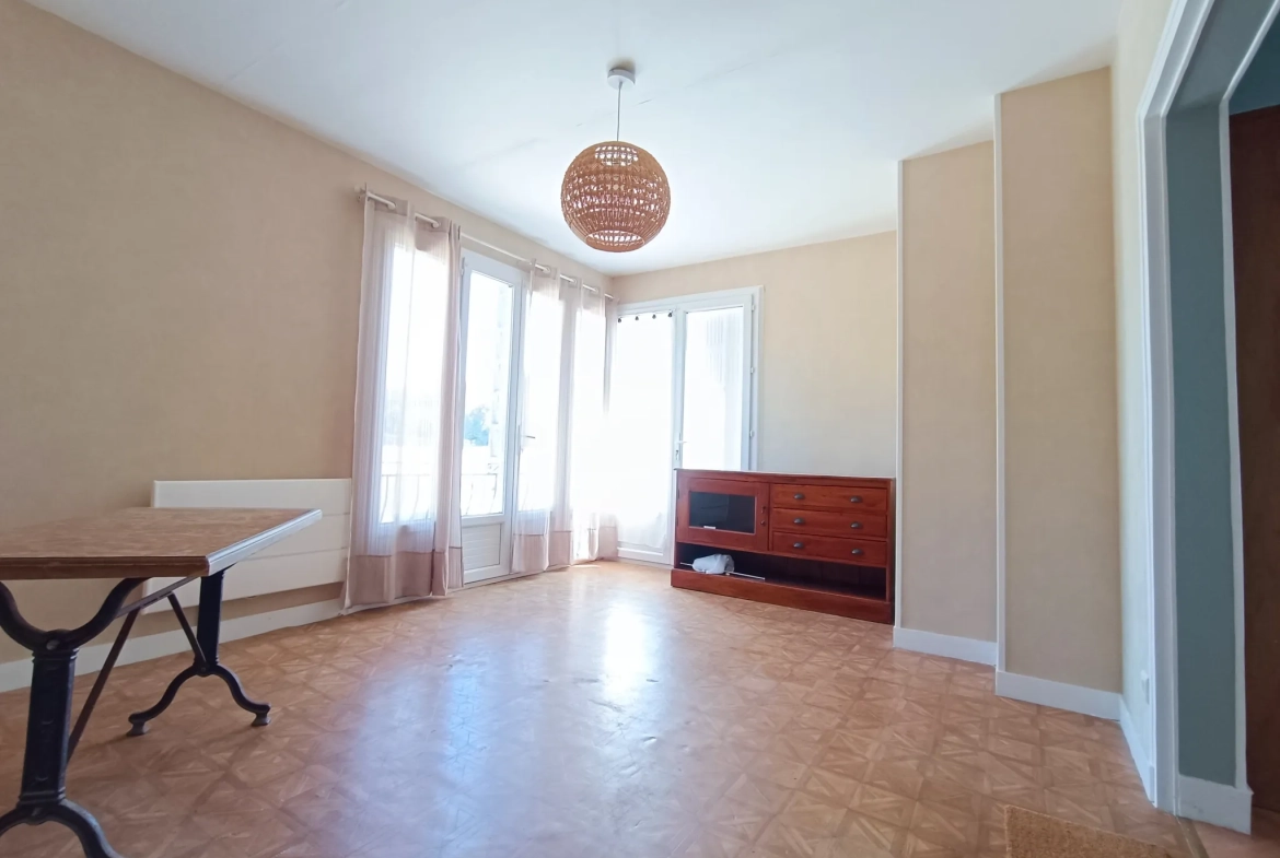 Maison rénovée avec jardin à Cubjac - 55 m², 2 chambres, proche commodités 