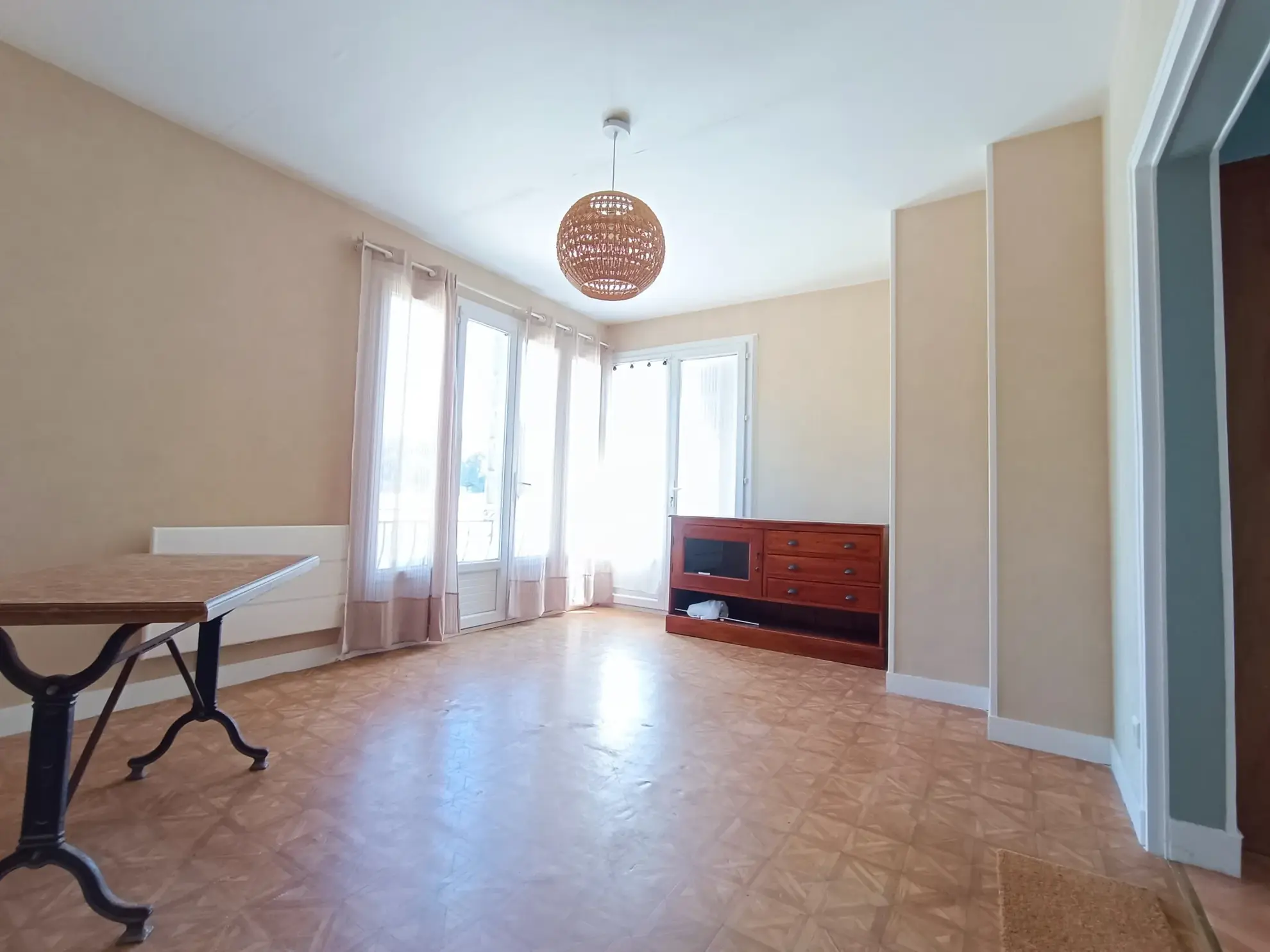 Maison rénovée avec jardin à Cubjac - 55 m², 2 chambres, proche commodités 
