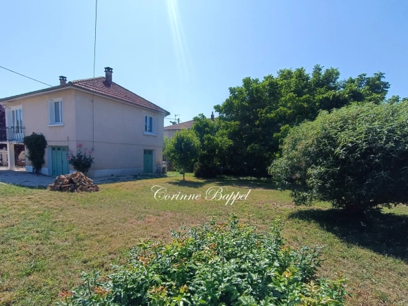 Maison rénovée avec jardin à Cubjac - 55 m², 2 chambres, proche commodités
