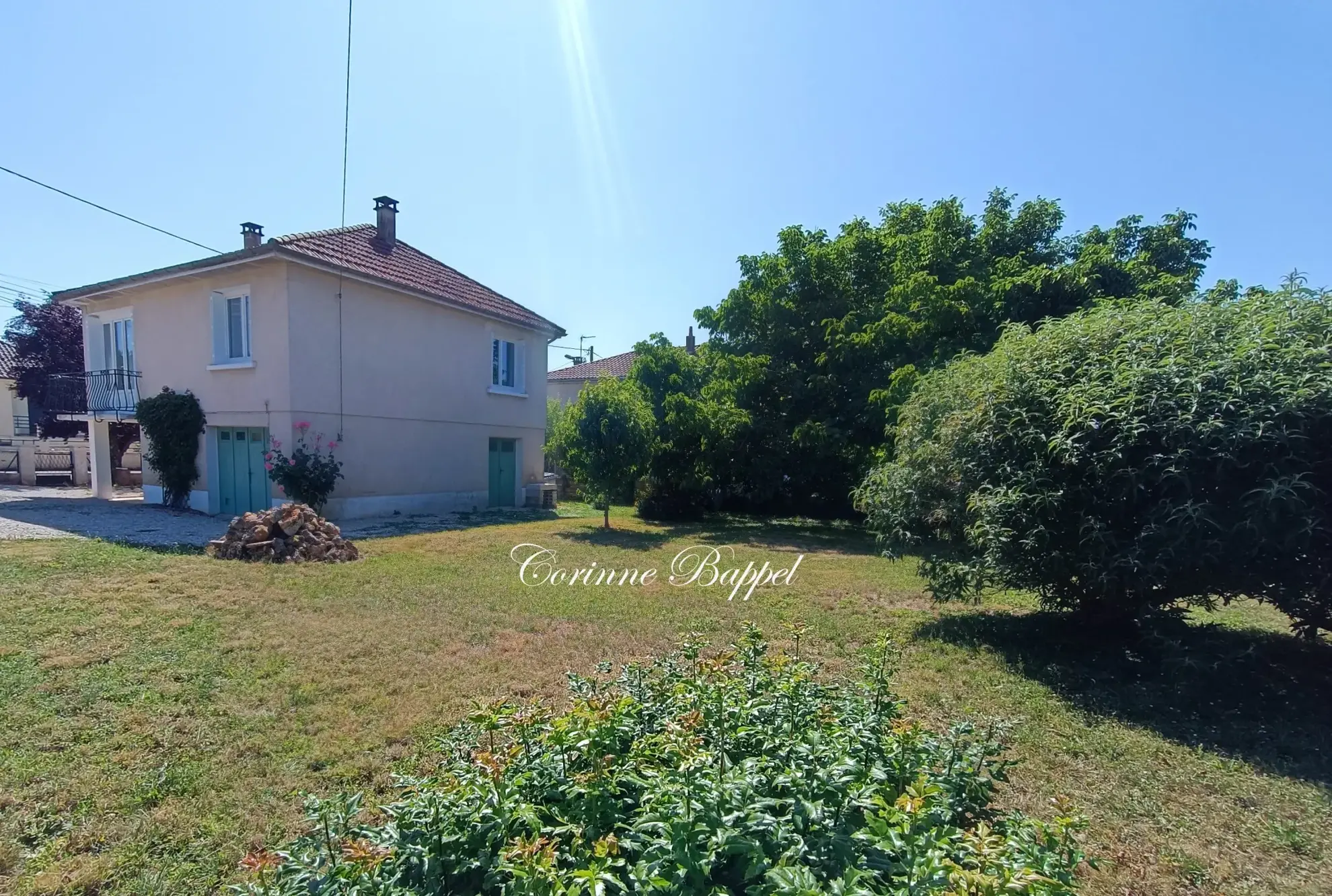 Maison rénovée avec jardin à Cubjac - 55 m², 2 chambres, proche commodités 