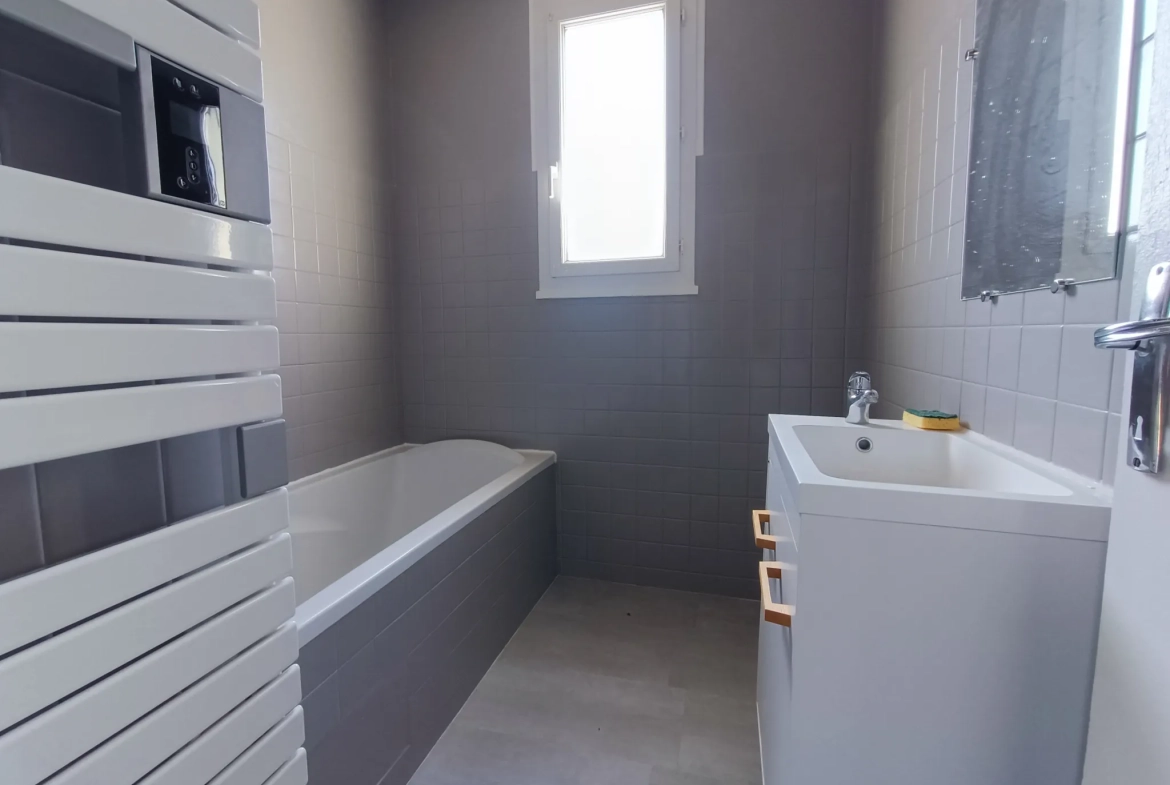 Maison rénovée avec jardin à Cubjac - 55 m², 2 chambres, proche commodités 