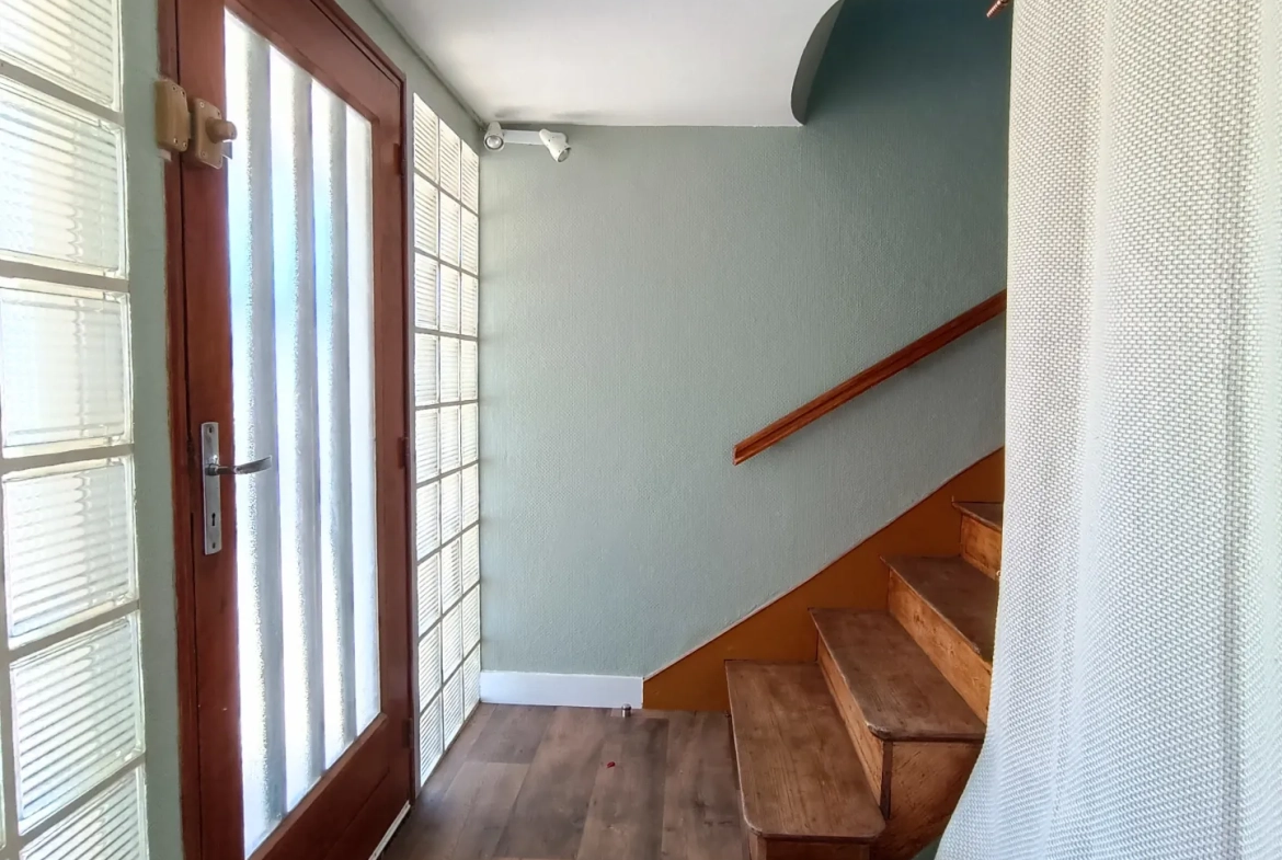 Maison rénovée avec jardin à Cubjac - 55 m², 2 chambres, proche commodités 