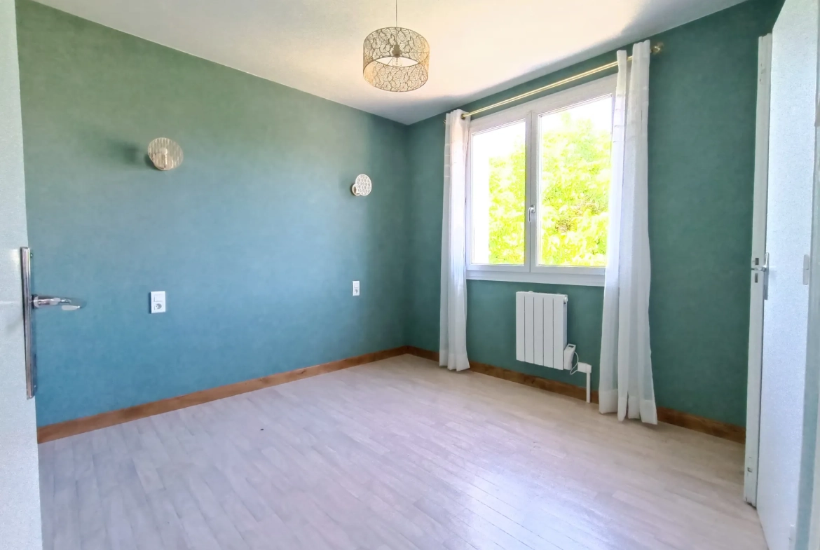 Maison rénovée avec jardin à Cubjac - 55 m², 2 chambres, proche commodités 