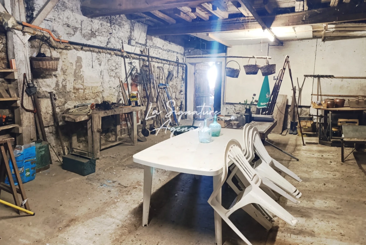 Grande propriété de 225,50 m² avec terrain, dépendances et garage à Sérignac-sur-Garonne 