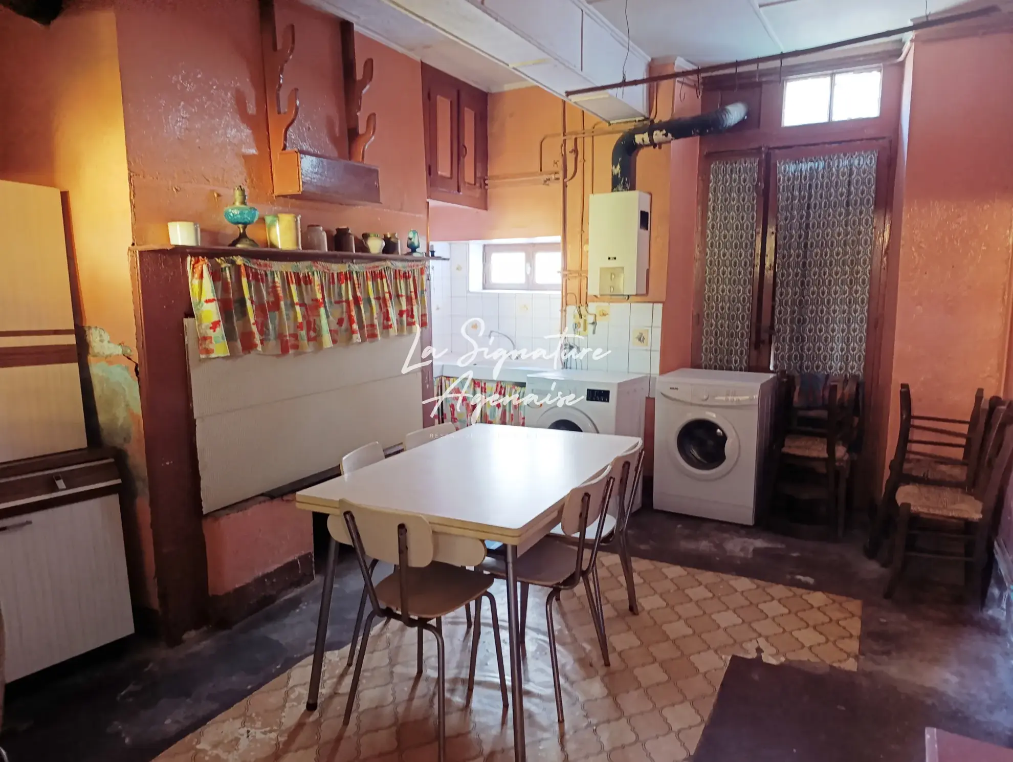 Grande propriété de 225,50 m² avec terrain, dépendances et garage à Sérignac-sur-Garonne 