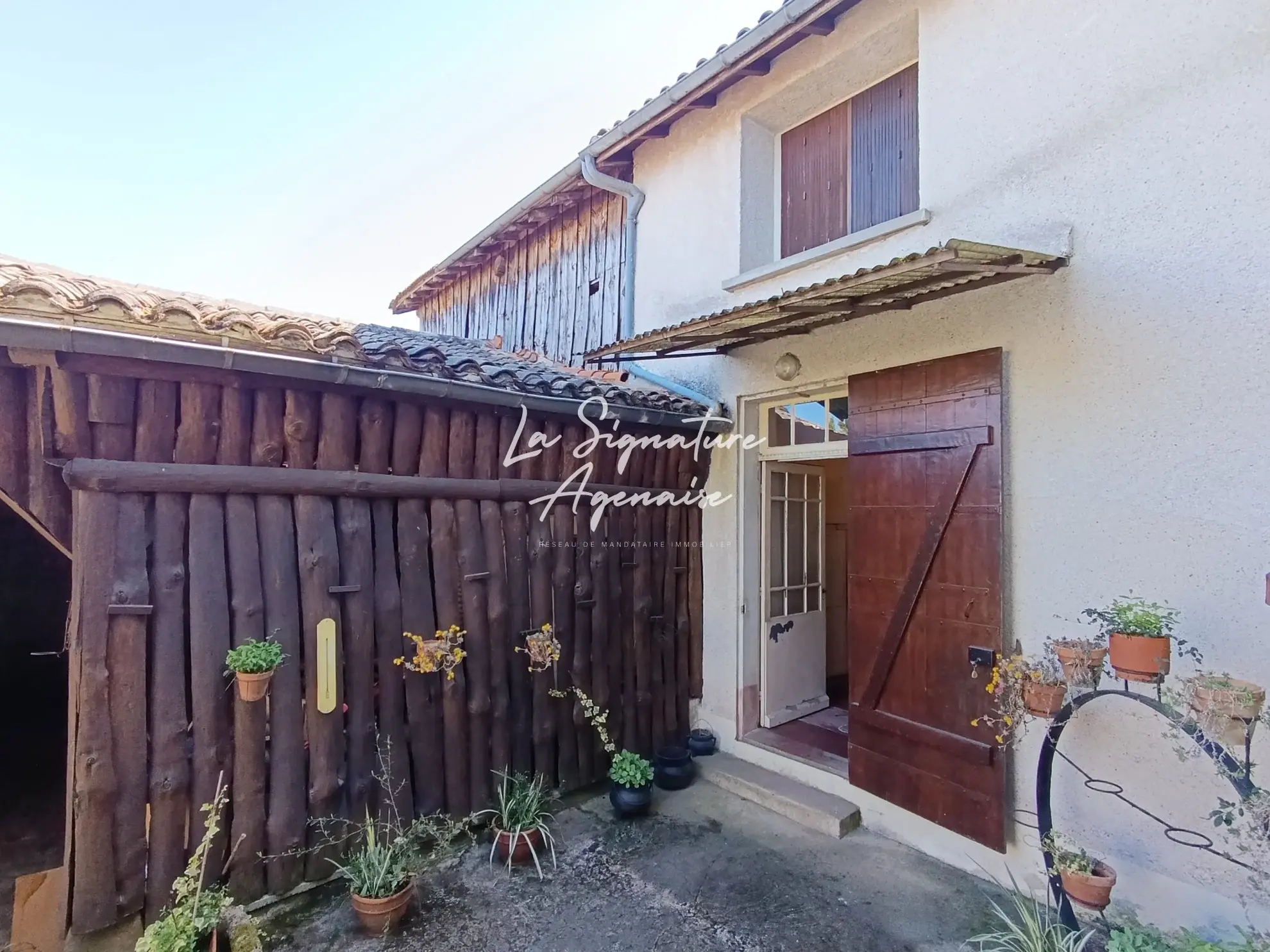 Grande propriété de 225,50 m² avec terrain, dépendances et garage à Sérignac-sur-Garonne 