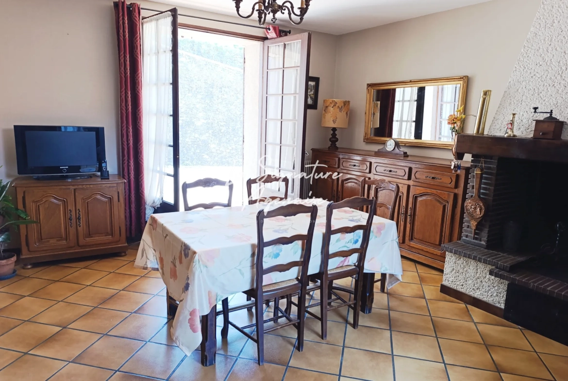 Grande propriété de 225,50 m² avec terrain, dépendances et garage à Sérignac-sur-Garonne 