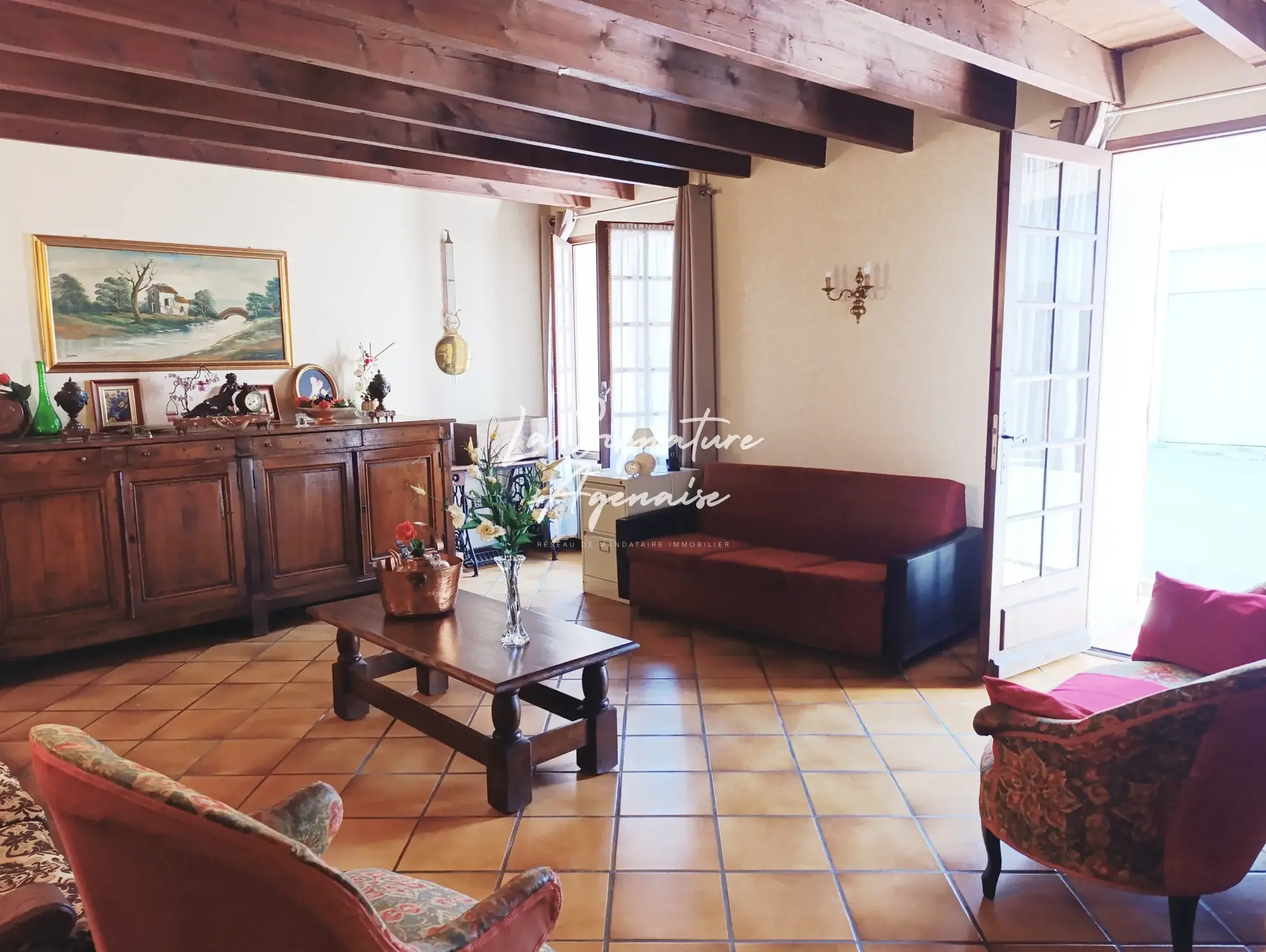 Grande propriété de 225,50 m² avec terrain, dépendances et garage à Sérignac-sur-Garonne 