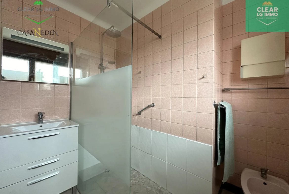 Maison spacieuse à rénover à Charency-Vezin avec terrain et dépendances 