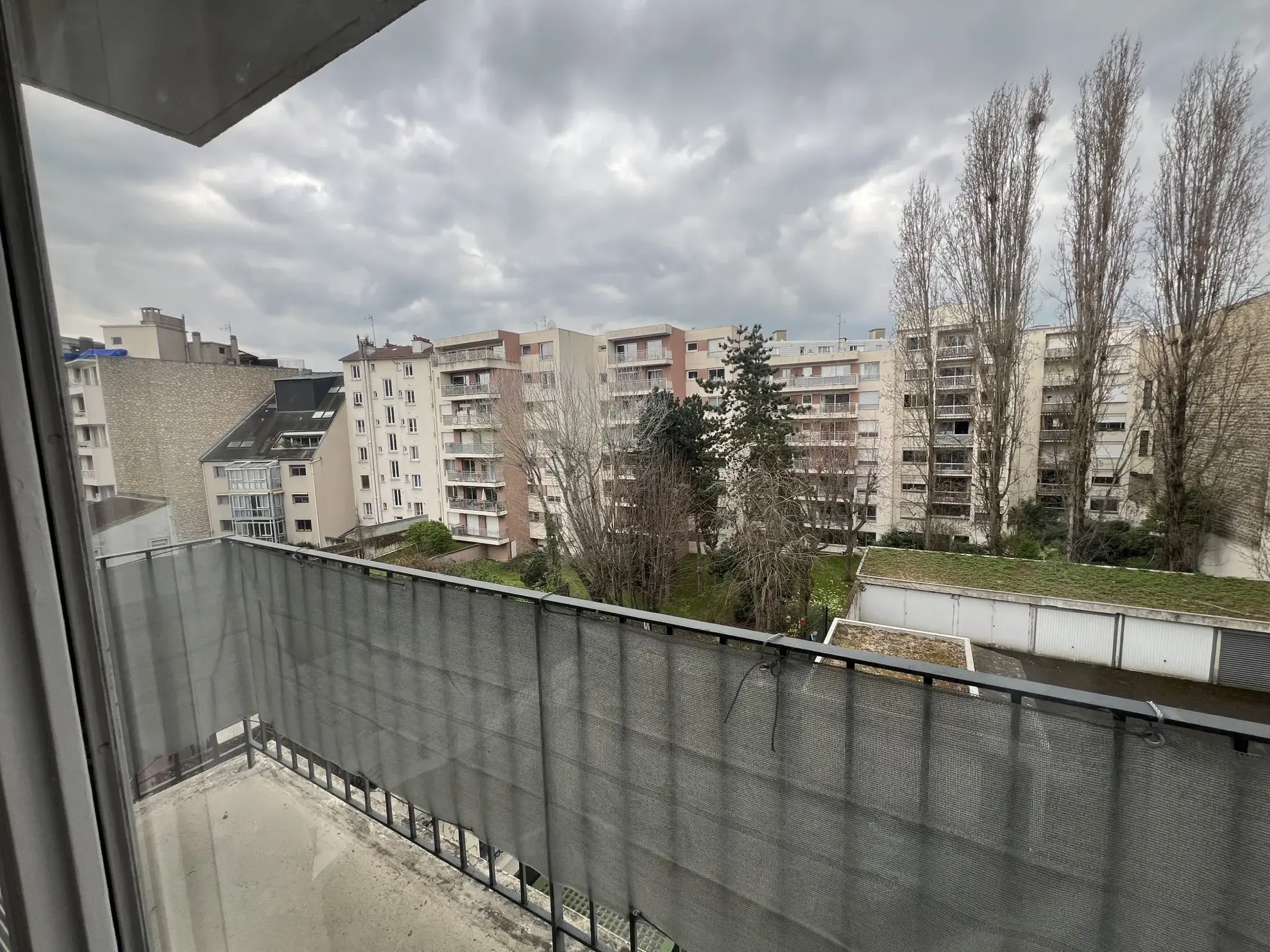 Studio avec balcon à Boulogne-Billancourt près du métro Marcel Sembat 