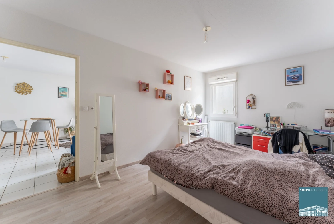 Appartement T2 récent avec terrasse à Mérignac Capeyron, idéal proche transport 