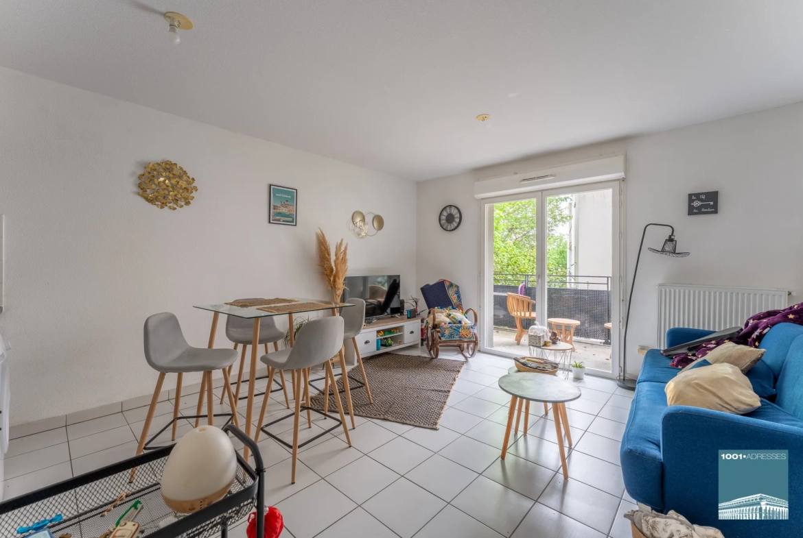 Appartement T2 récent avec terrasse à Mérignac Capeyron, idéal proche transport 