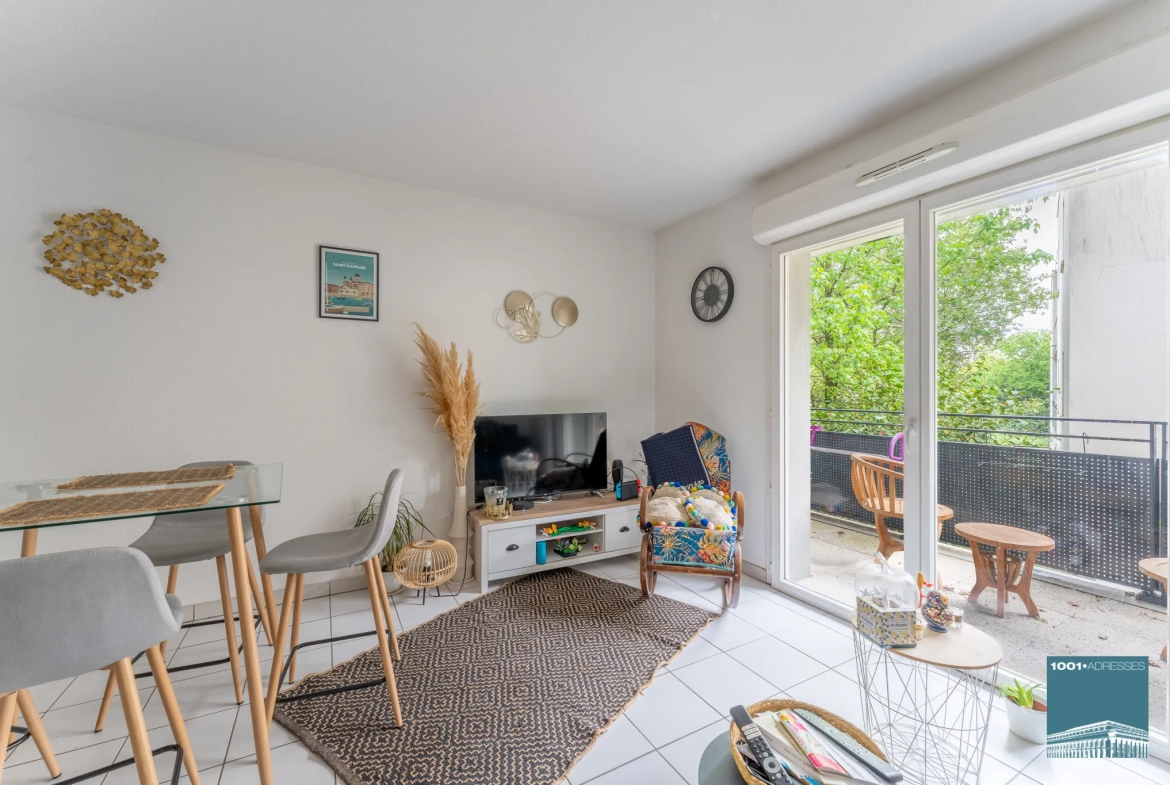 Appartement T2 récent avec terrasse à Mérignac Capeyron, idéal proche transport 