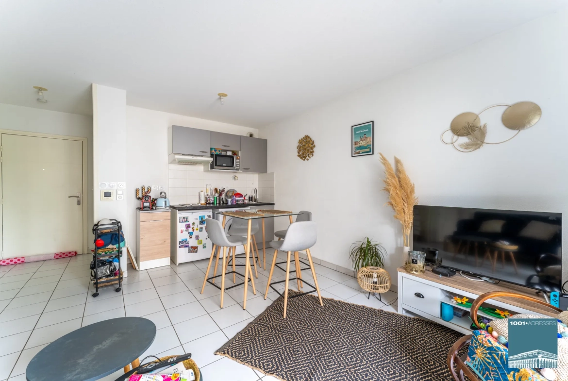Appartement T2 récent avec terrasse à Mérignac Capeyron, idéal proche transport 