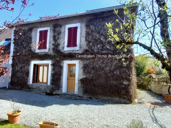 Maison en pierre de 160m² avec 4 chambres à Bourganeuf, à rafraîchir